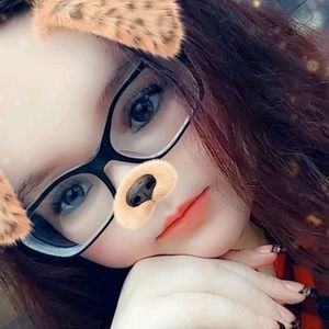 Meet your Posher, Alees